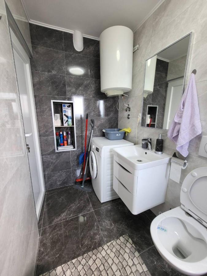 Apartman Dora With Sea View And Terrace อูมัค ภายนอก รูปภาพ